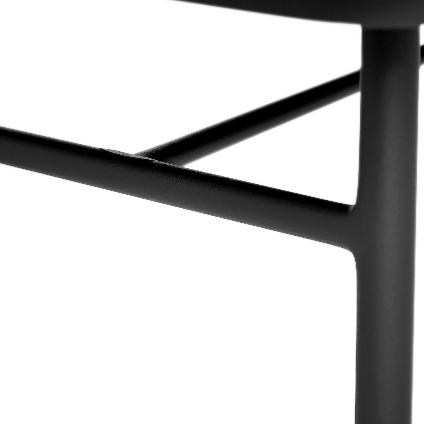 HP Belgrade Dining Table